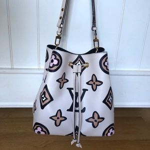 Louis Vuitton Neonoe Bucket Bag Cream Wild At Heart